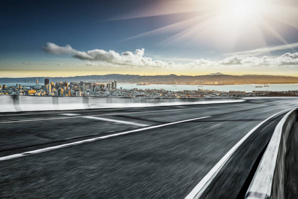 istock city road,San Francisco 1060333314