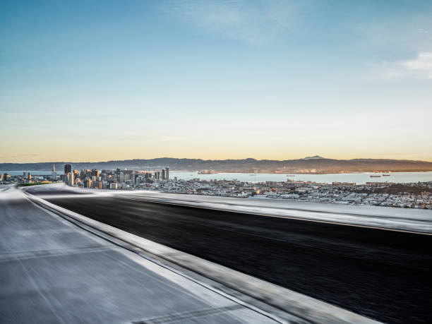 istock city road,San Francisco 1060333366