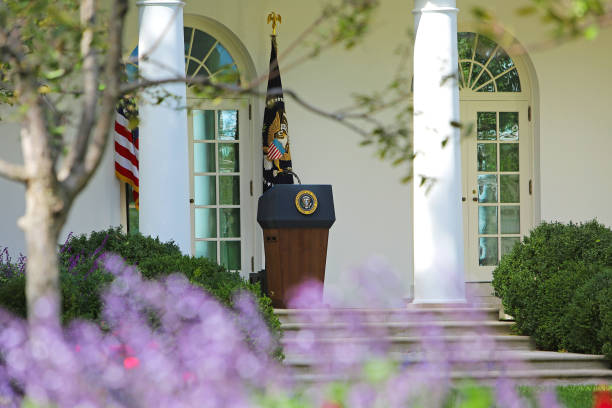istock White House Podium Washington DC USA 1060337384