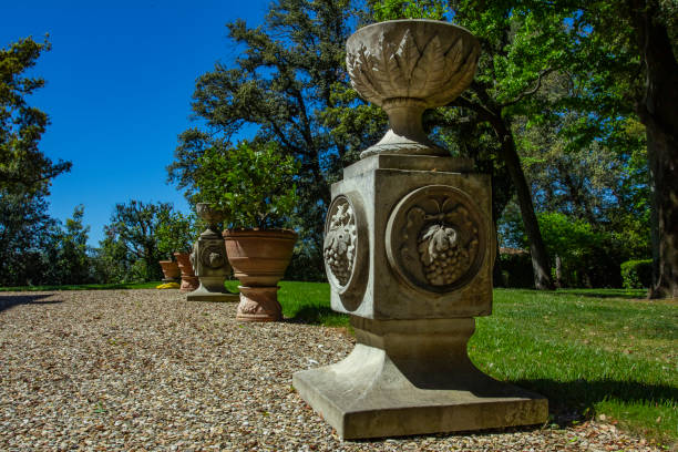 detail of ancient antique italian columns and vase, italy - ceramics column garden pot ceramic imagens e fotografias de stock