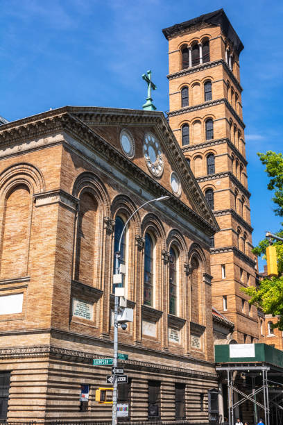 istock Church in Washington Square, Manhattan, NYC 1060497268