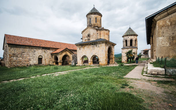 gelati monastery in georgia. famous touristic landmark. a world heritage site by unesco. - david monastery mural fresco imagens e fotografias de stock