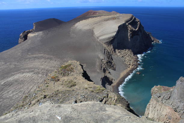 Vulcan Capelinhos Monogenetic volcano in Faial; Azores. A volcanic eruption lasted for 13 months, from September 27, 1957 until October 24, 1958 vulcão stock pictures, royalty-free photos & images