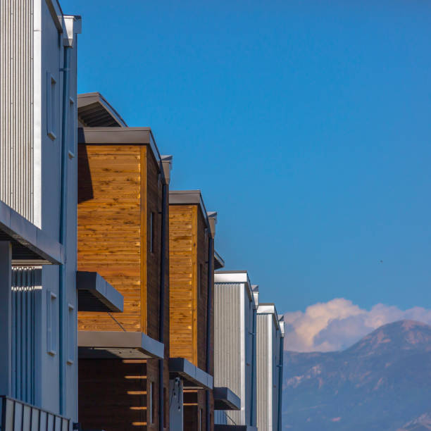 istock Homes with mountain and sky view on a sunny day 1060780912