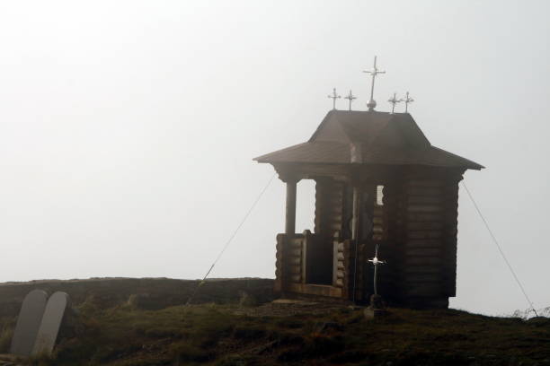 istock Little wood church 1060780918