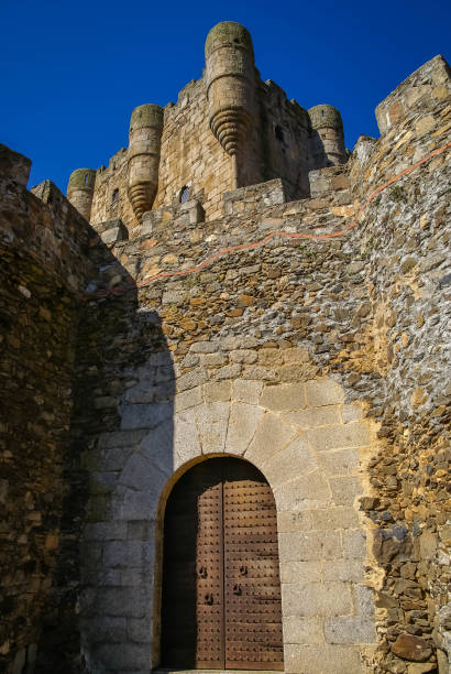 istock Ruins of old castle in Monleon in Spain 1060820894