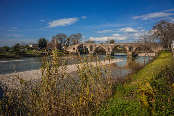 istock Medieval bridge over river Arahthos in Arta, Greece 1060982054