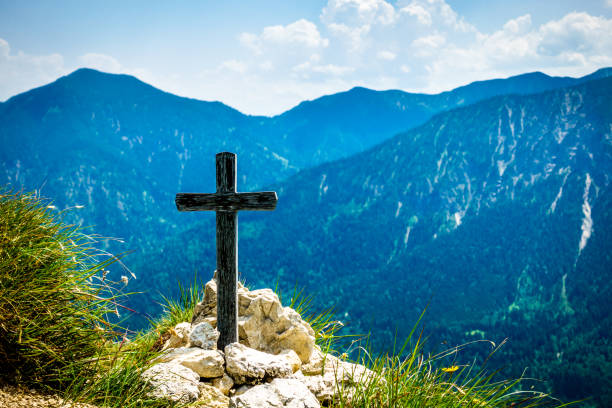 istock mount puerschling near oberammergau 1060985194