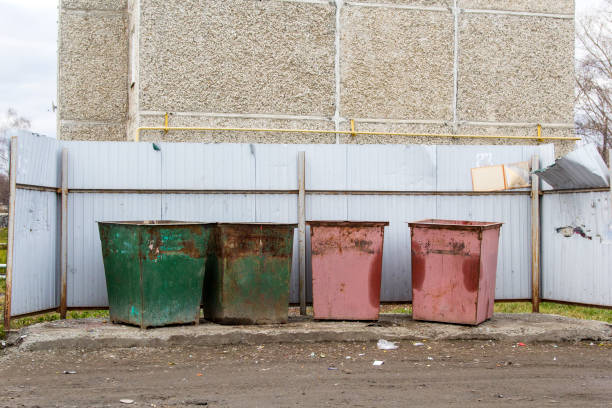 istock Garbage cans in the city 1060985790