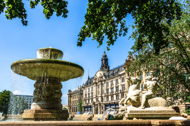 istock wittelsbacherbrunnen well in munich 1061019220