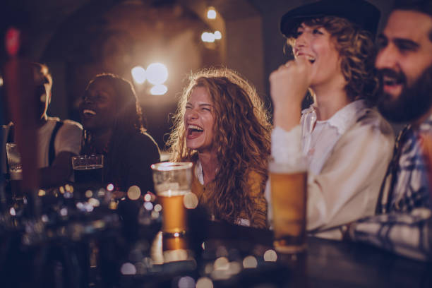 istock Friends sitting in pub 1061153528