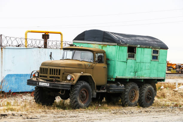 zil 131 - car individuality military 4x4 imagens e fotografias de stock