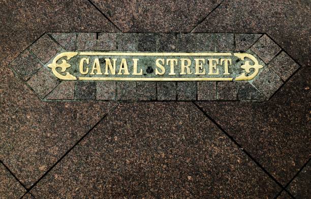 istock Canal Street 1061335122