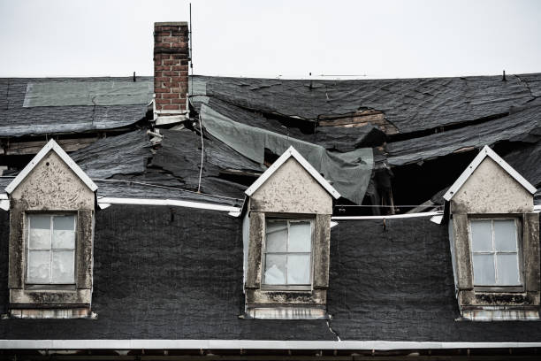 istock Old broken down dilapidated wooden house 1061431952