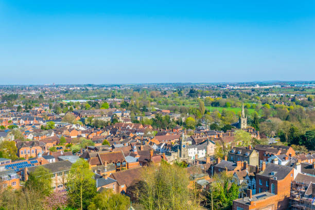 vista aérea de warwick, inglaterra - warwickshire fotografías e imágenes de stock