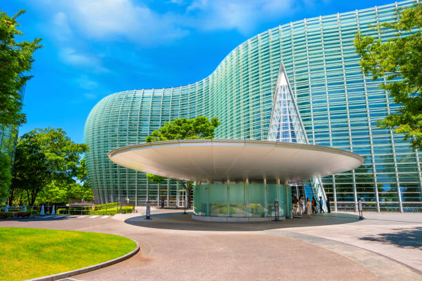 национальный художественный центр в роппонги, токио, япония - roppongi стоковые фото и изображения