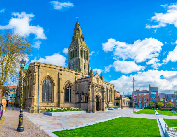 cathedral in leicester, england - traditional culture religion church travel imagens e fotografias de stock