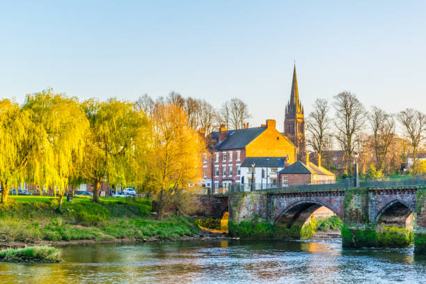 체스터, 영국에서 오래 된 디 다리 - chester england history built structure england 뉴스 사진 이미지