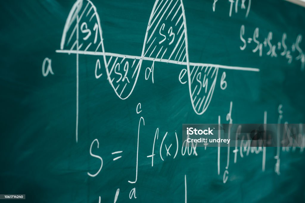 Lección De Matemáticas Diferencial Y Cálculo Integral Pizarra Foto de stock y más banco de imágenes de Curva - Forma - iStock Lección De Matemáticas Diferencial Y Cálculo Integral Pizarra Foto de stock y más banco de imágenes de Curva - Forma - iStock