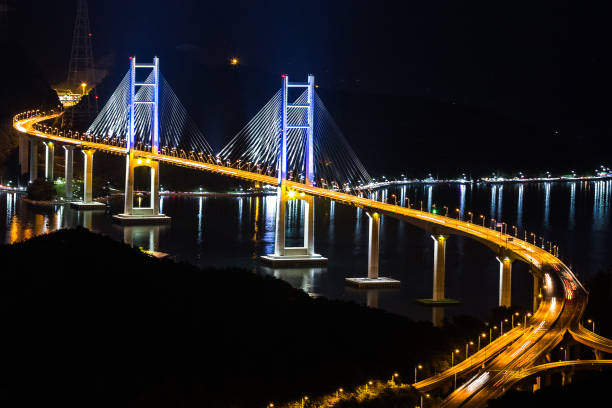 istock Night view of Machang Bridge 1061716892