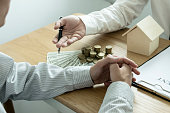 finanzen-business.jpg?b=1&s=170x170&k=20&c=ZvTaxM_-HwYArD_KoX-565jeuVNyZiWEZ78SHUNbcUc=