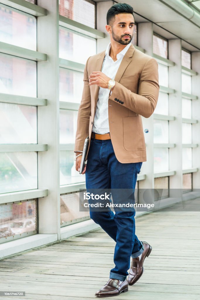 chess Intimate Capillaries Young Man Business Casual Fashion In New York Stock Photo - Download Image  Now - Men, Jeans, Blazer - Jacket - iStock