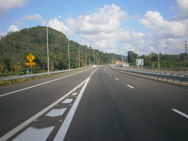 istock Southern Expressway of Sri Lanka 1061798318