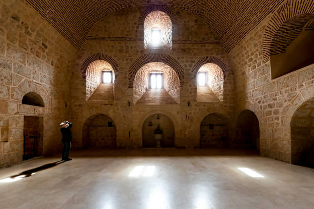 monastery mor gabriel, midyat, turkey - sao gabriel tower imagens e fotografias de stock