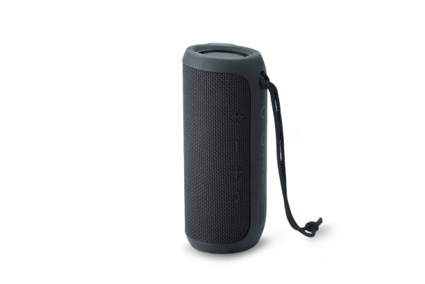 istock LAMPANG, THAILAND - 26 SEPTEMBER, 2017 - JBL Charge 2 Bluetooth Speaker- llustrative editorial - Clean black cylinder wireless speaker isolated on white background with Clipping path. 1062067438