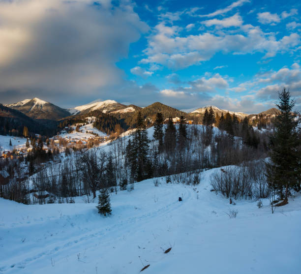 istock Sunrise morning winter mountain ridge 1062143688