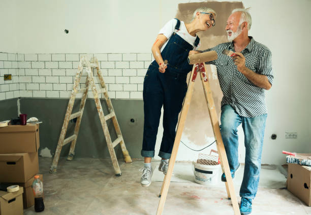 istock Couple remodeling their home 1062155526