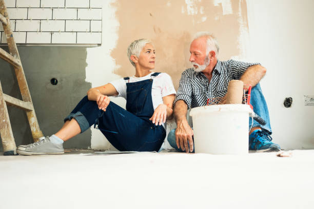 istock Couple remodeling their home 1062156404