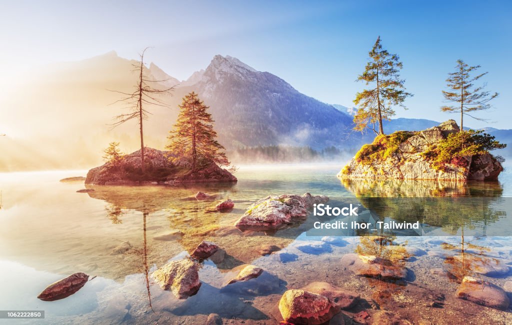 Hintersee Amazing Alpine Lake Ở Đức Bavaria Bundes Land Biên Giới Áo Phong  Cảnh Đẹp Như Tranh Vẽ Của Bình Minh Đáng Yêu Trên Hồ Ở Dãy Núi Alps Chụp  Ảnh Phong