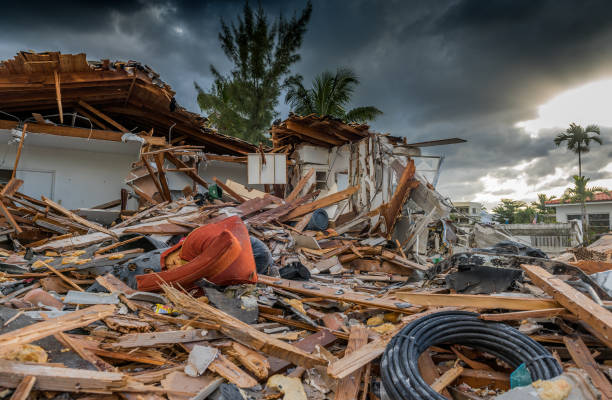 Hurricane season House destroyed by the passage of a hurricane in Florida collapsing stock pictures, royalty-free photos & images