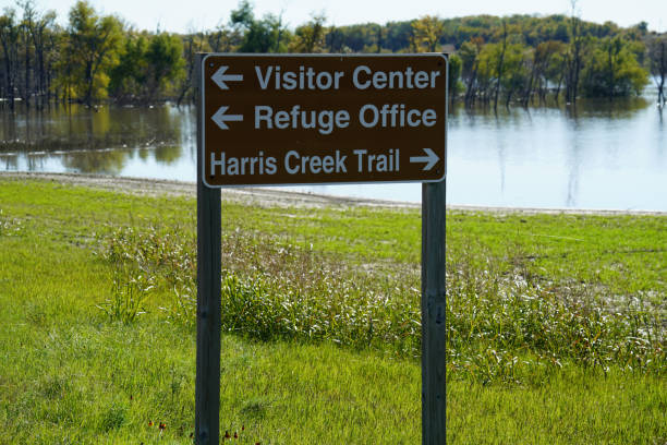 istock Sign in the Refuge 1062330958
