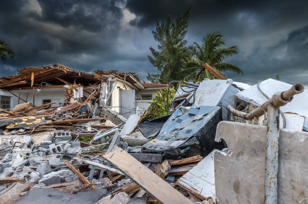 War zone House destroyed by the passage of a hurricane in Florida. earthquake stock pictures, royalty-free photos & images