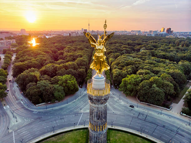 istock The victory column Tiergarten aerial view 1062386088