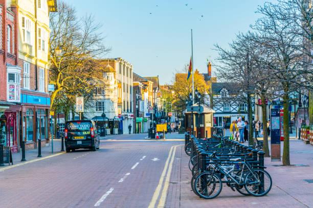 traditional tudor houses alongside the northgate street in the central chester, england - mansion tudor style non urban scene residential structure imagens e fotografias de stock