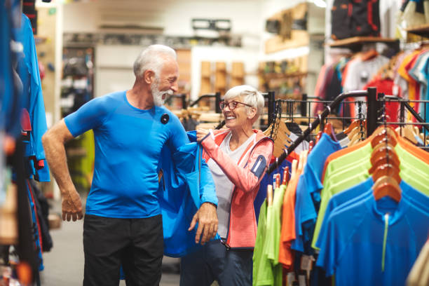 istock Senior couple shopping 1062485586