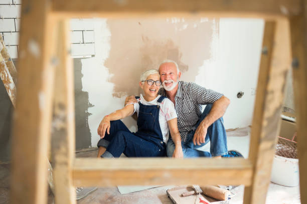 istock Couple remodeling their home 1062504534