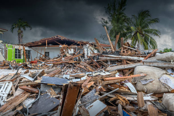 War zone House destroyed by the passage of a hurricane in Florida hurricane storm stock pictures, royalty-free photos & images