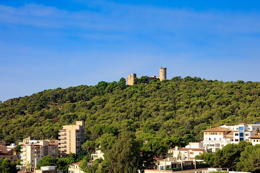Castell de Bellver en el Cerro y el azul cielo, Mallorca photo