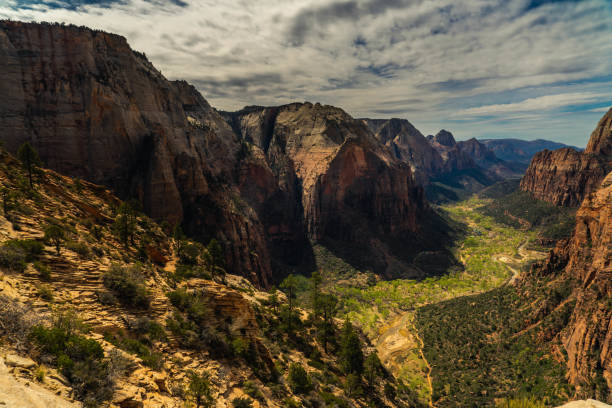 istock Angel’s Landing Zion National Park 1062800314