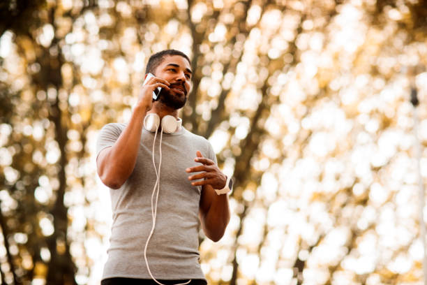 istock Sports person using smartphone 1062829328