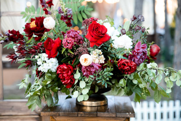 istock flower arrangement in red colors 1062896600