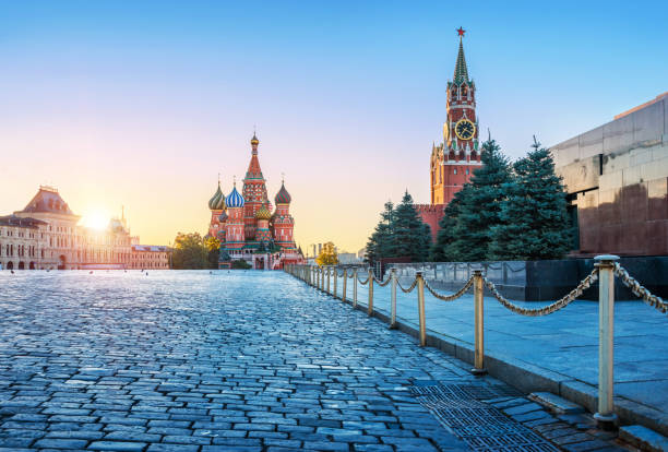 istock Red Square in Moscow and pigeons 1062960178