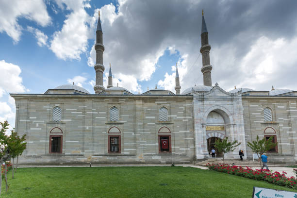 vista exterior del construido por el arquitecto mimar sinan entre 1569 y 1575 selimiye mezquita en la ciudad de edirne, tracia oriental, turquía - architect sinan fotografías e imágenes de stock