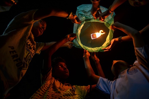 A sky lantern event was organized in collaboration with Woman Times & Mahapuja Samity in Kolkata for underprivileged children. The event which was a part of the upcoming Diwali festival, aimed to bring some joy to the lives of underprivileged children  so that they may  enjoy the festivities as well
