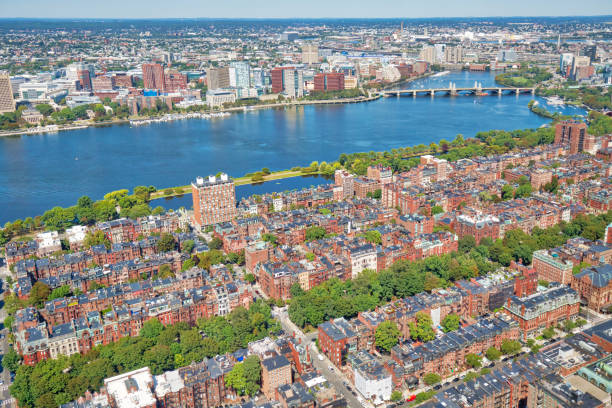 boston panoramablick von prudential tower aussichtsplattform - boston skyline charles river blue stock-fotos und bilder