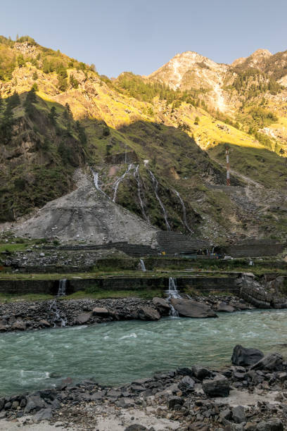 sunrise in uttrakashi, uttrakhand, india - garhwal imagens e fotografias de stock